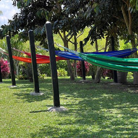 Alojamiento Campestre Hawaii Montenegro Bagian luar foto